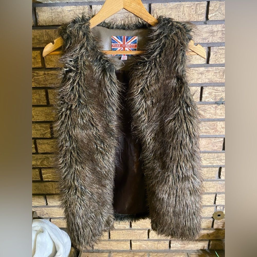 ‎Miss London faux fur vest